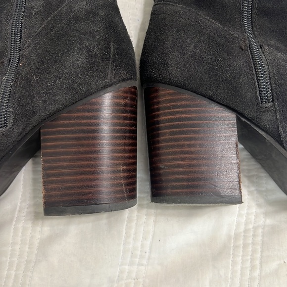 Steve Madden Black Heeled Boots - Picture 4 of 10